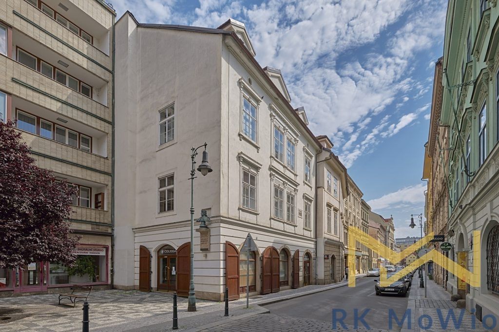 Pronájem kanceláře 161 m²