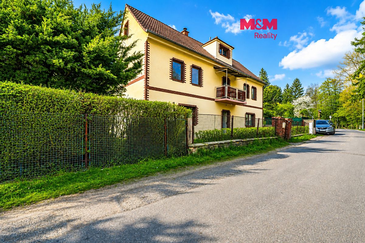 Prodej rodinného domu 105 m², pozemek 1008 m²