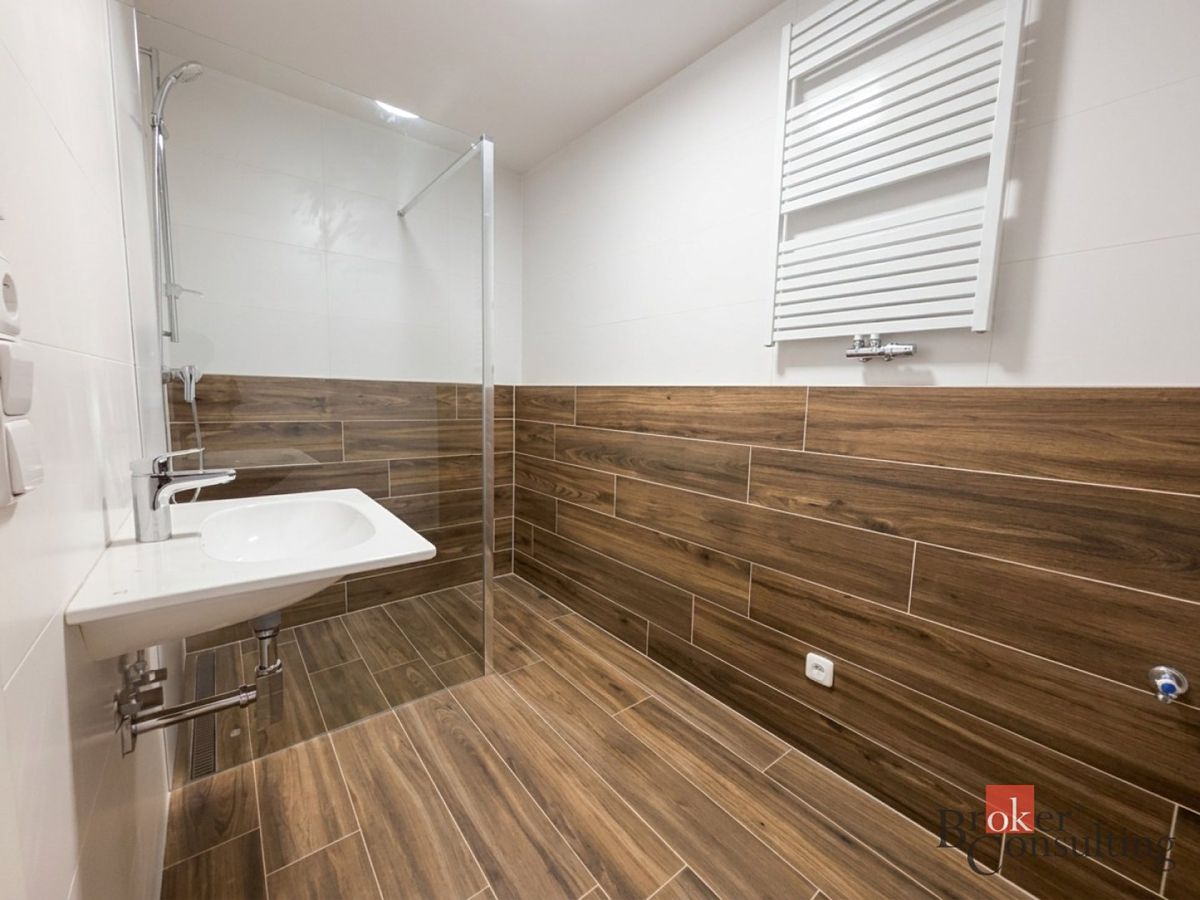Pronájem bytu 3+kk 91 m² – fotografie 4