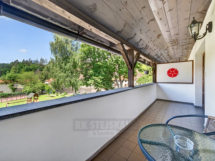 Комерційне приміщення на продаж, 1 750 м² (22 з 32)