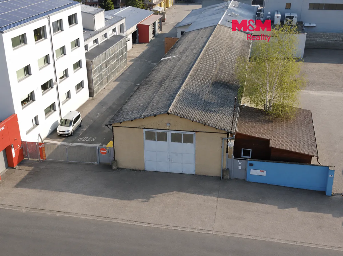 Prodej skladového prostoru 122 m²