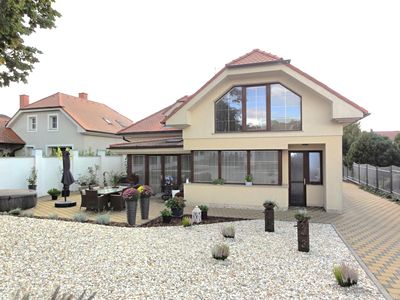 Prodej rodinného domu 251 m², pozemek 946 m²