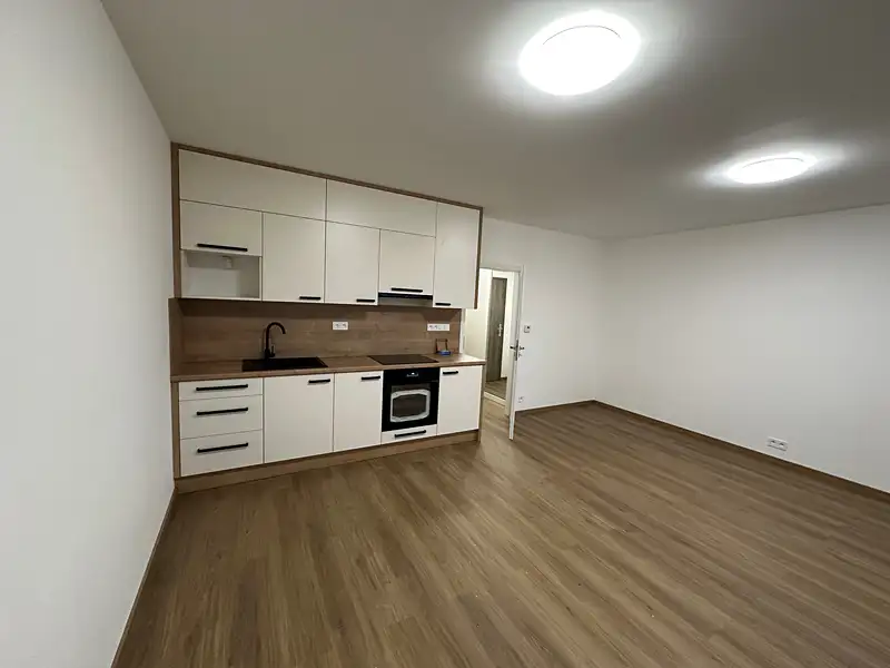 Pronájem bytu 1+kk 34 m², Havlíčkův Brod – náhled fotky 3