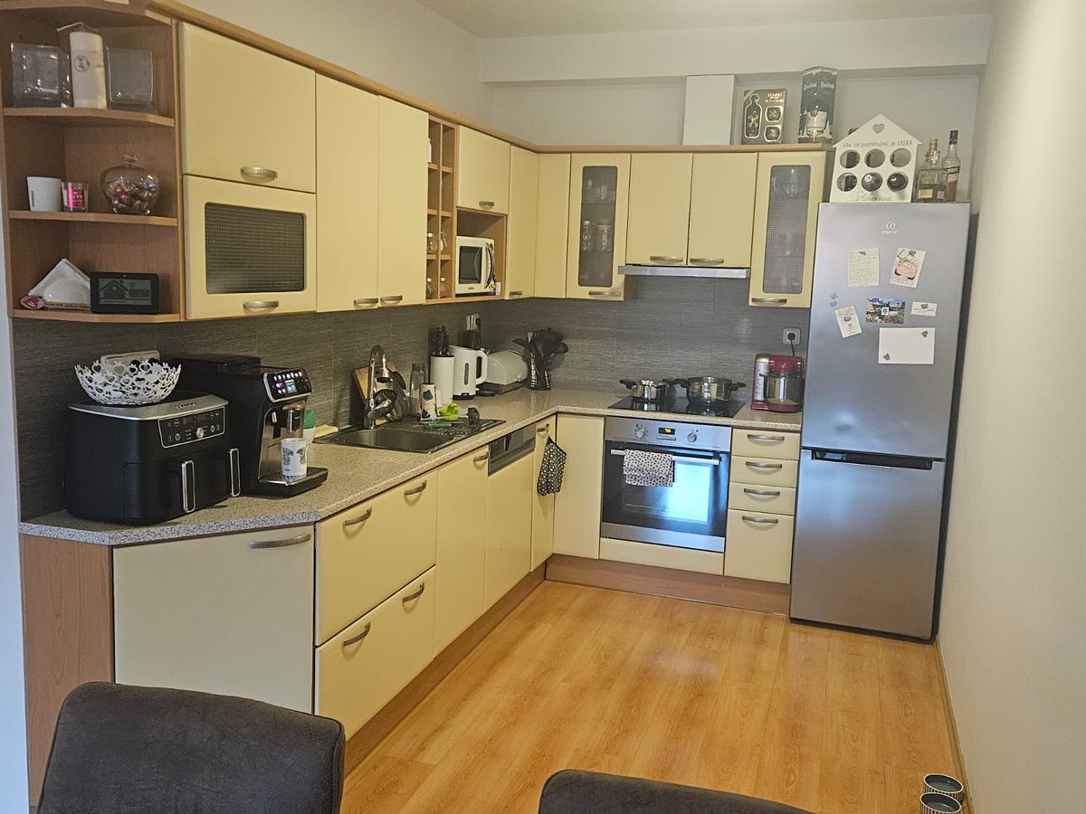 Pronájem bytu 3+kk 86 m² – fotografie 5