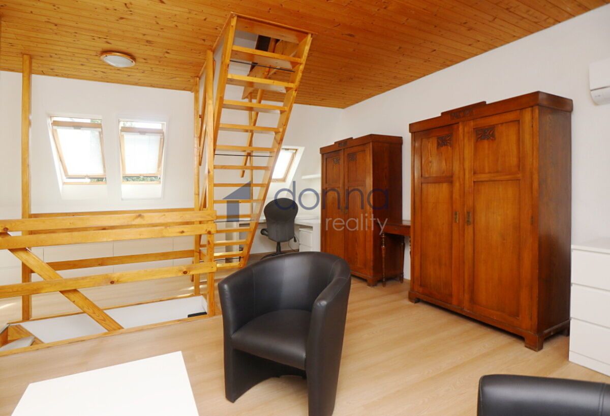 Pronájem bytu 1+1 58 m² – fotografie 4