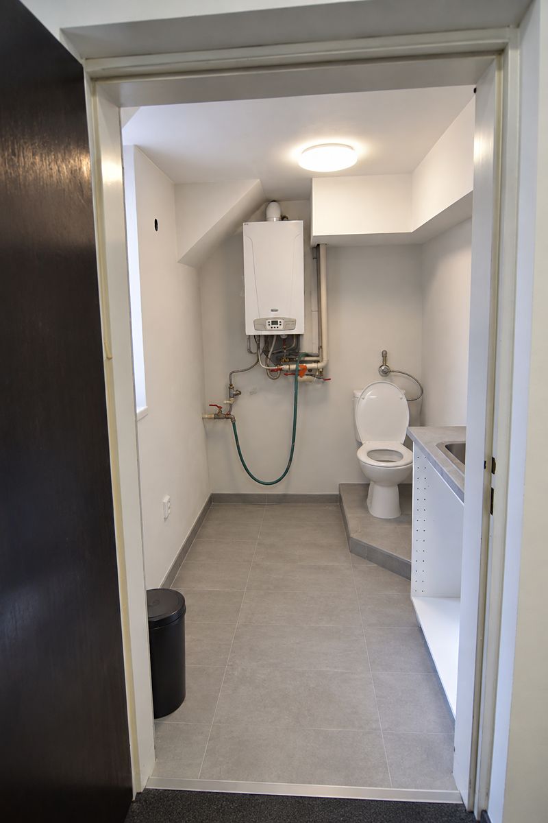 Pronájem obchodního prostoru 103 m² – fotografie 5