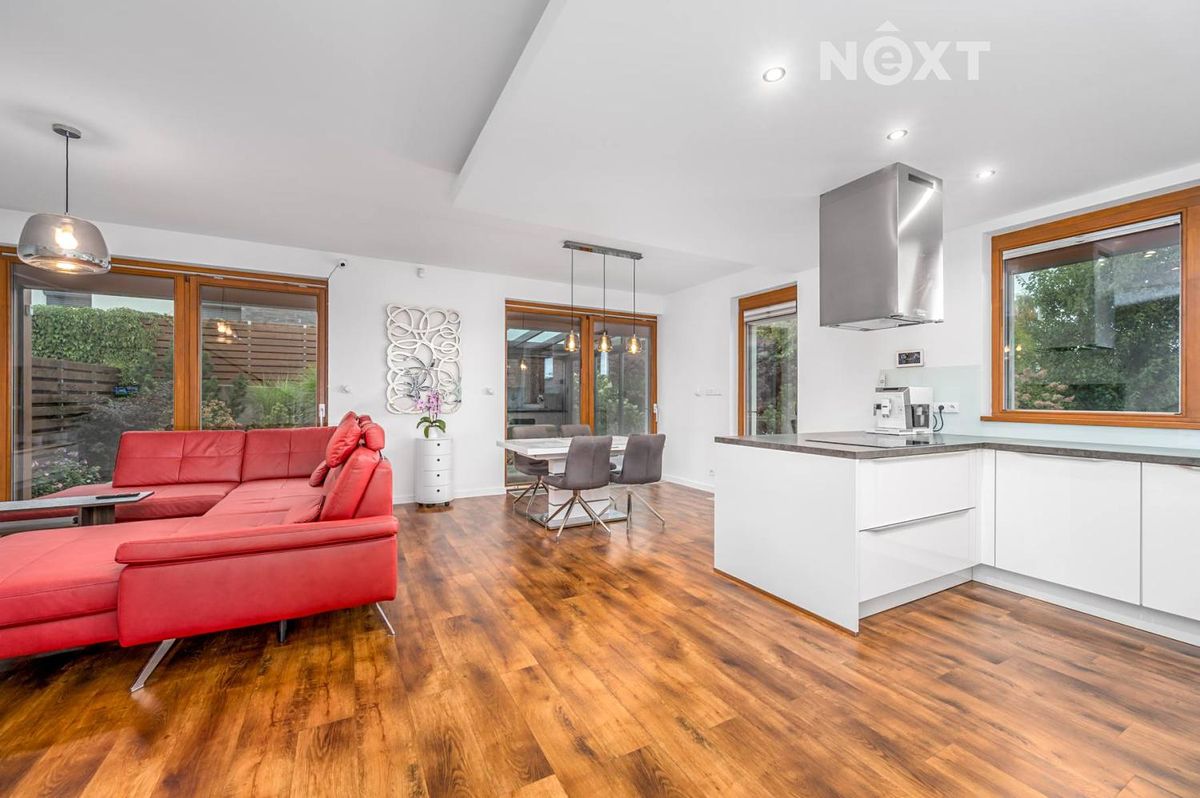 Prodej rodinného domu 157 m², pozemek 528 m² – fotografie 4