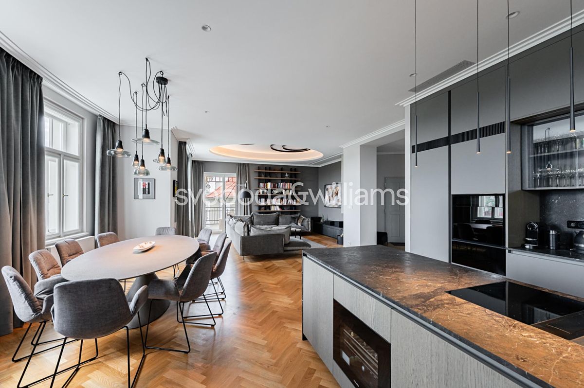 Prodej rodinného domu 314 m², pozemek 225 m²