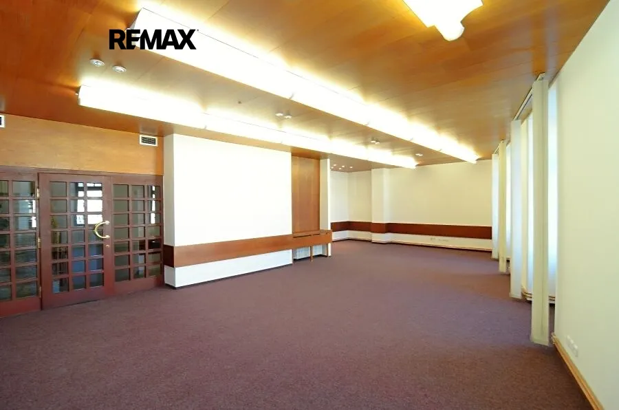 Pronájem kanceláře 66 m²