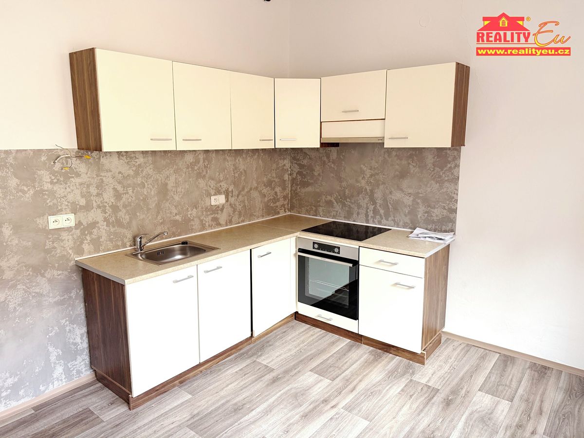 Pronájem bytu 2+1 58 m² – fotografie 2
