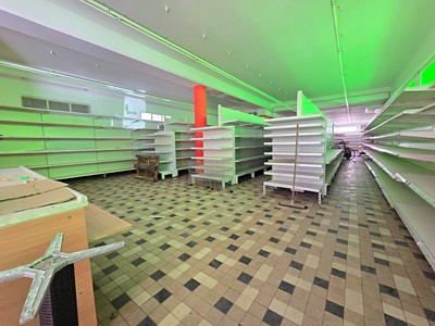Prodej komerčního prostoru, 600 m² (3 z 23)