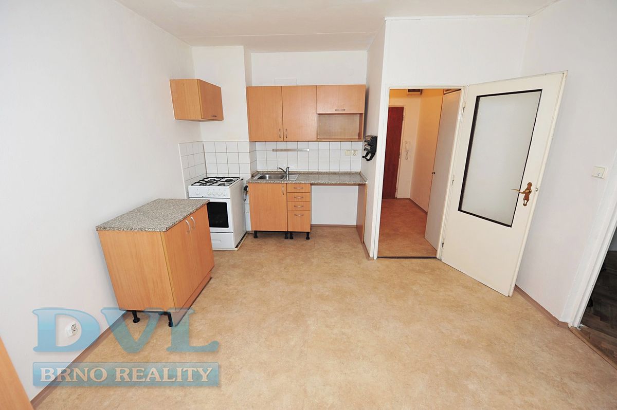 Pronájem bytu 1+1 35 m² – fotografie 2