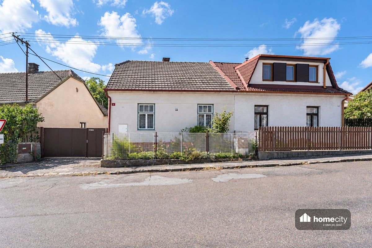 Prodej rodinného domu 50 m², pozemek 322 m²