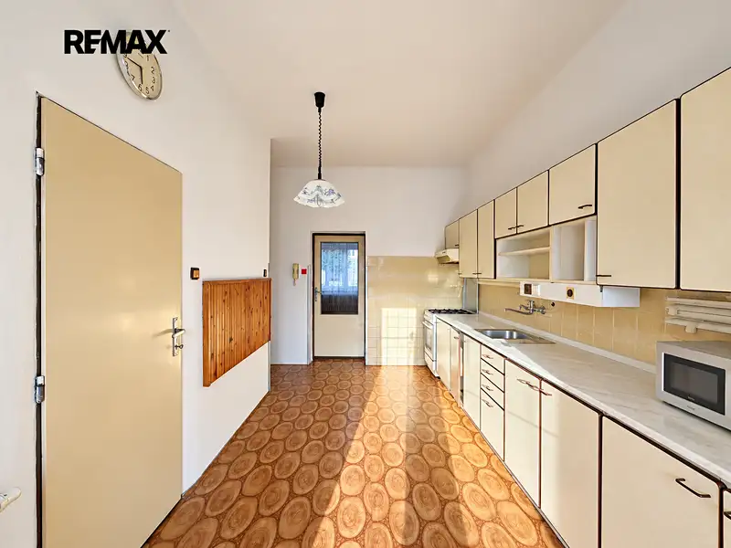 Prodej rodinného domu 183 m², pozemek 402 m², Spořice – náhled fotky 3