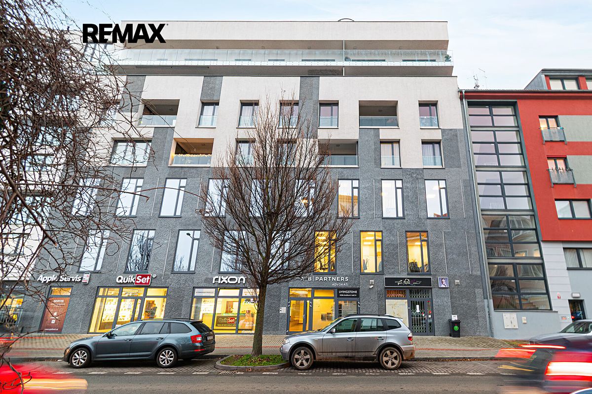 Pronájem kanceláře 63 m²
