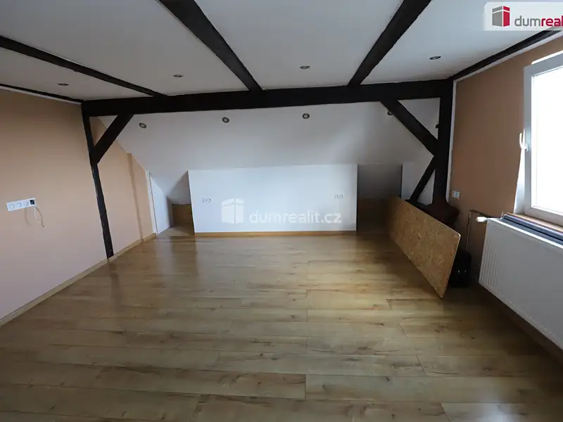 Prodej rodinného domu 180 m², pozemek 1242 m², Šindelová – náhled fotky 2