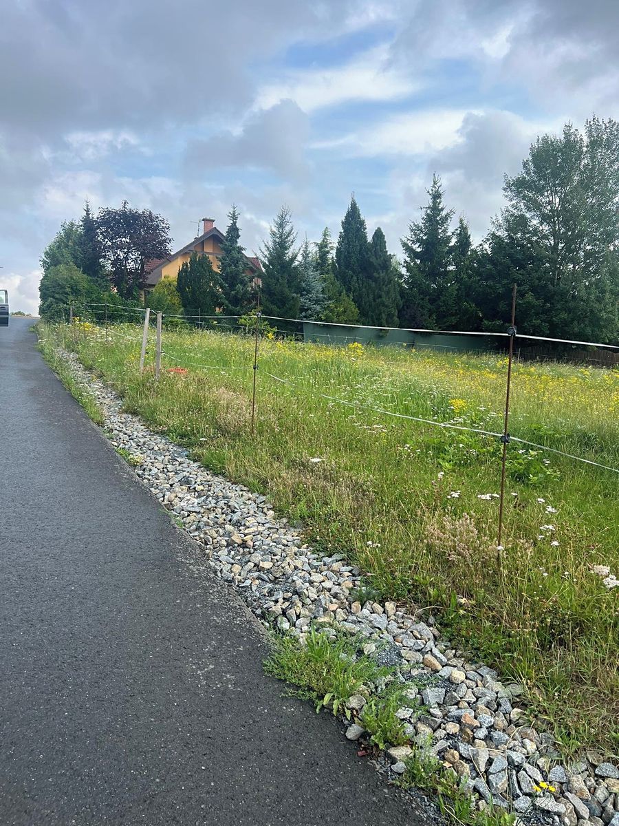 Prodej stavebního pozemku 1180 m² – fotografie 2