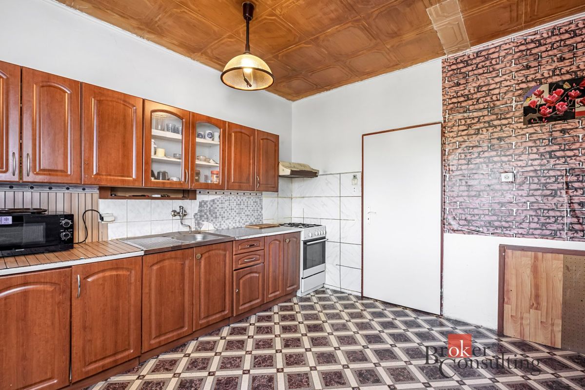 Prodej rodinného domu 140 m², pozemek 891 m² – fotografie 4