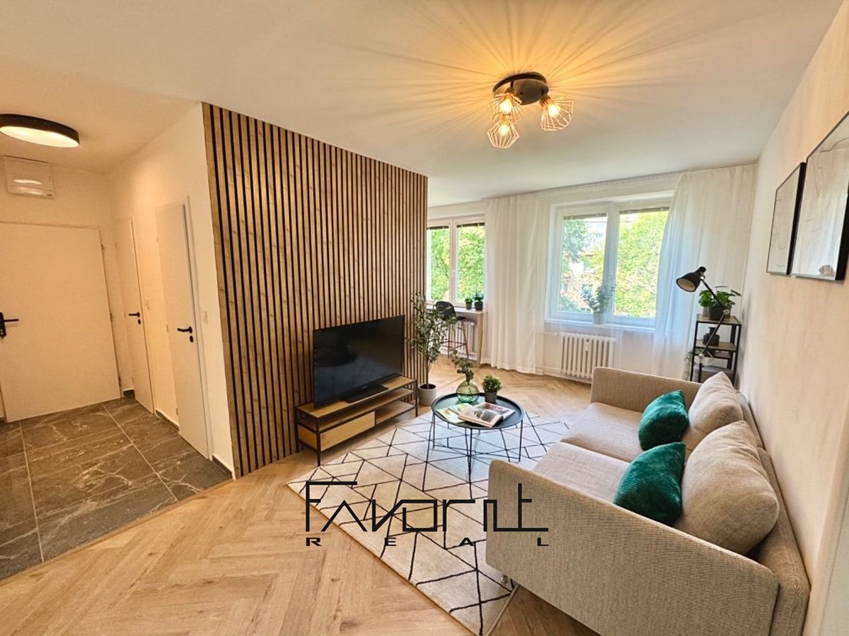 Pronájem bytu 3+kk 63 m² – fotografie 2