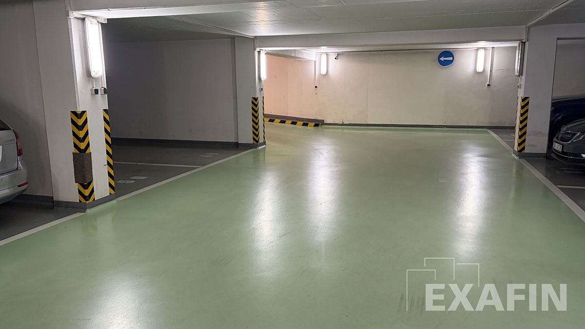 Prodej garážového stání 12 m² – fotografie 2
