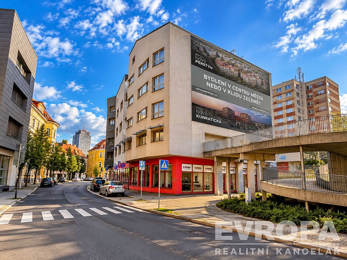 Pronájem bytu 3+kk 92 m²