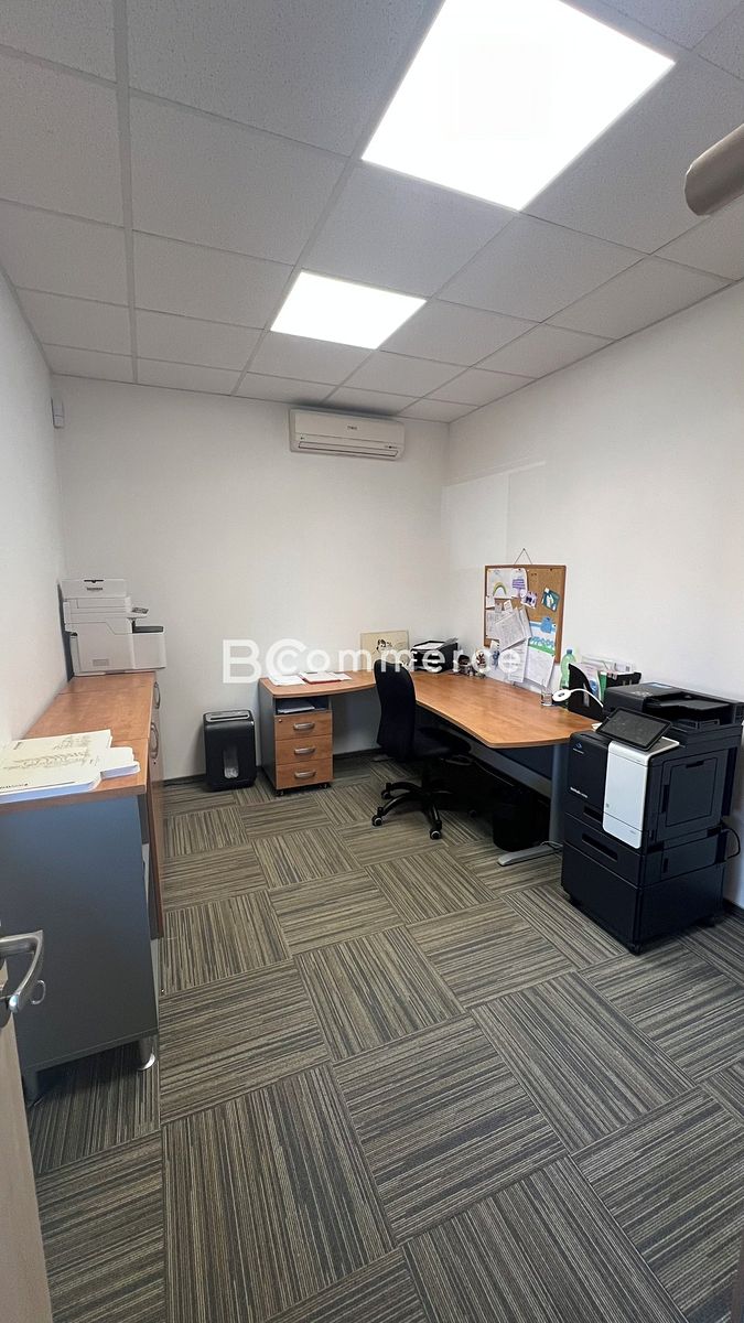 Pronájem skladového prostoru 800 m² – fotografie 2