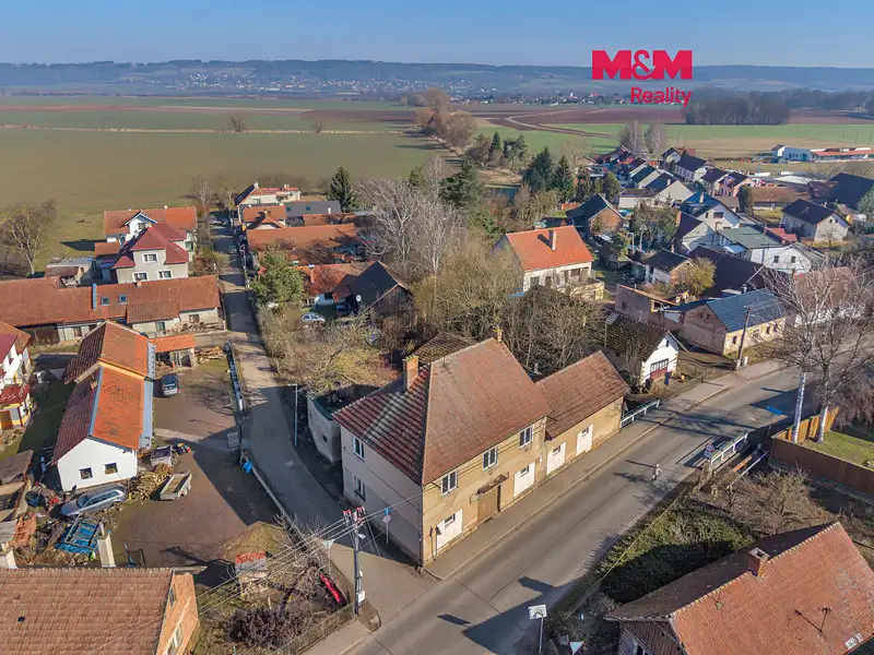 Prodej rodinného domu 260 m², pozemek 919 m², Chomutice – náhled fotky 1