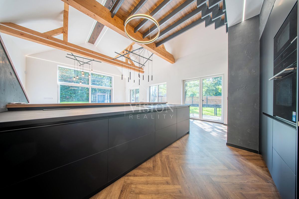 Prodej rodinného domu 272 m², pozemek 1091 m² – fotografie 4