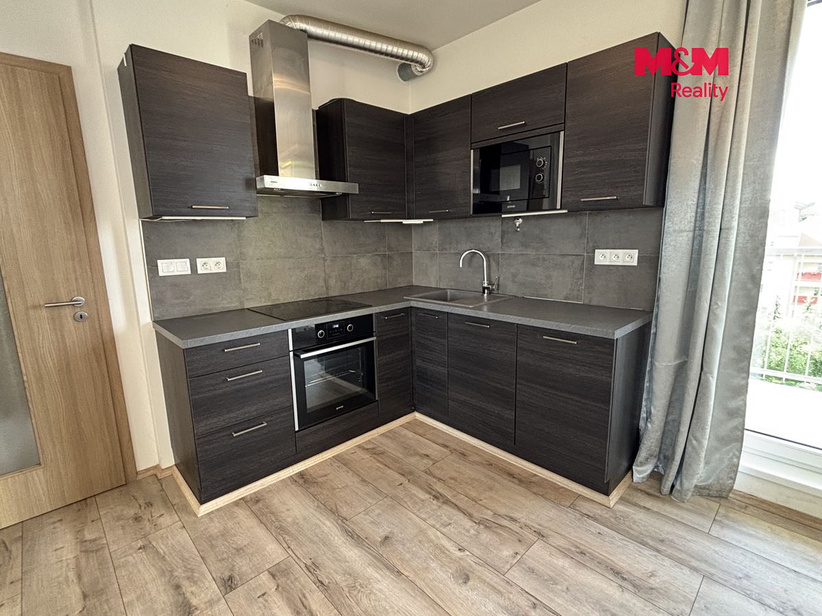 Pronájem bytu 1+kk 42 m² – fotografie 2