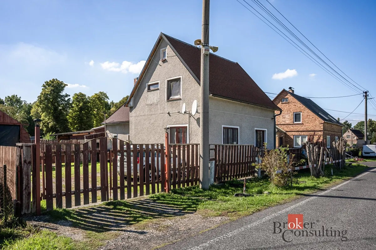 Prodej rodinného domu 140 m², pozemek 891 m²