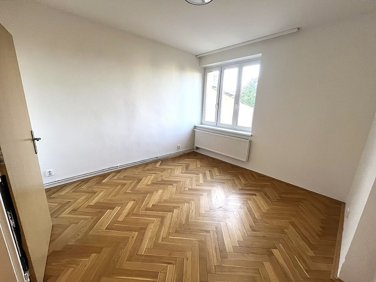 Pronájem bytu 2+1 59 m² – fotografie 4