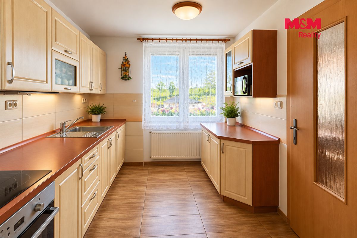 Pronájem rodinného domu 110 m², pozemek 514 m² – fotografie 3
