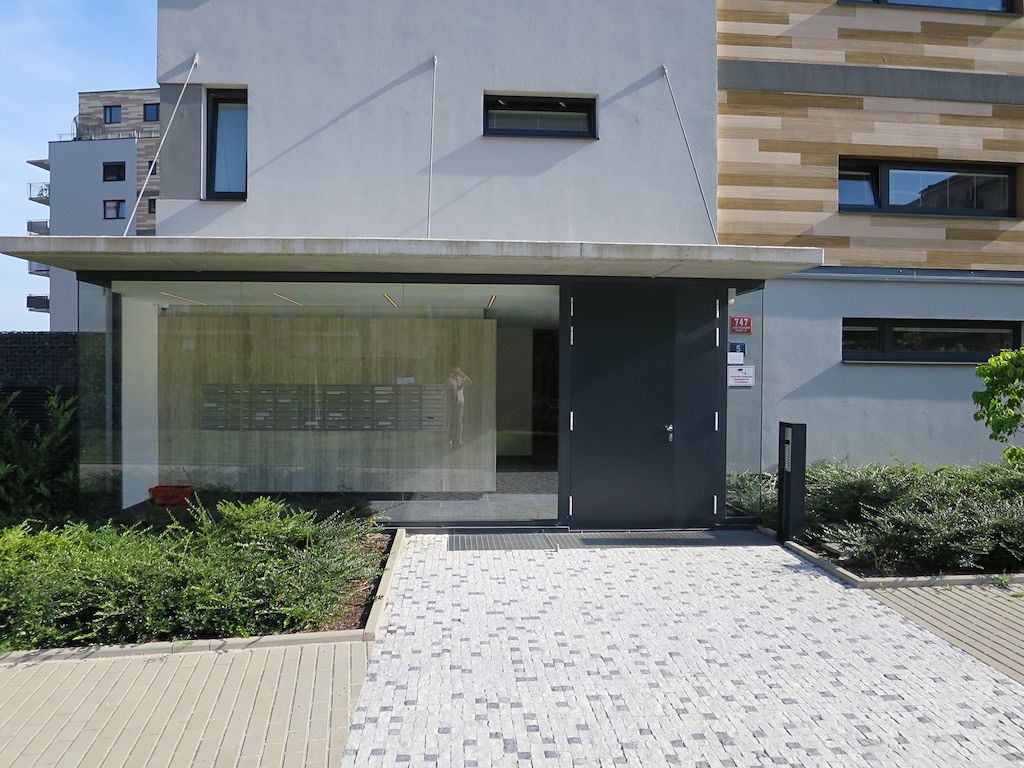 Pronájem bytu 2+kk 50 m² – fotografie 3