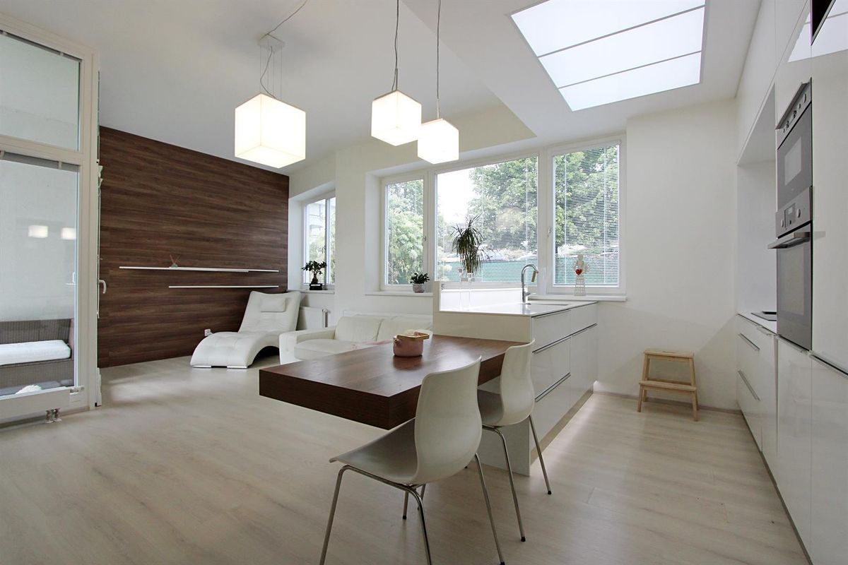 Pronájem bytu 2+kk 64 m²