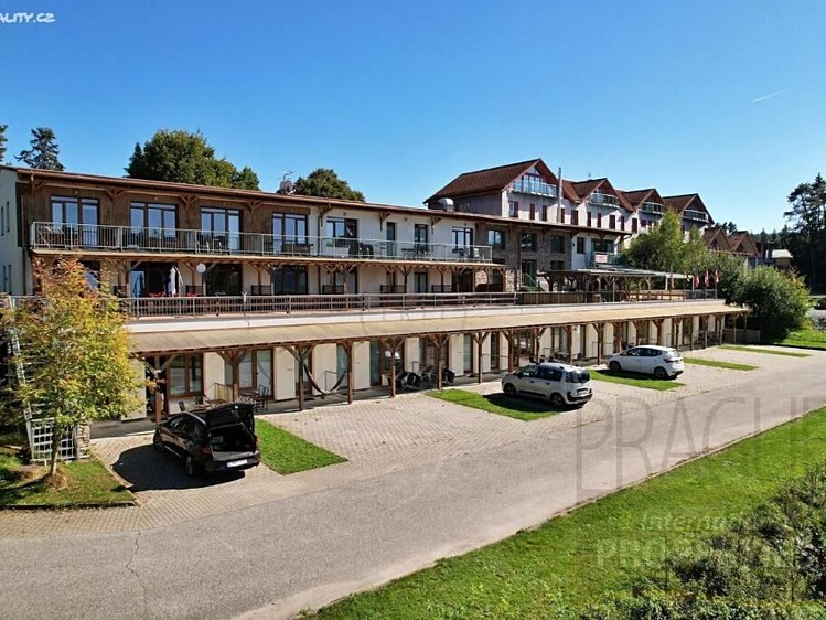 Wohnung 1+kk zum Kauf, 51 m² (1 von 18)
