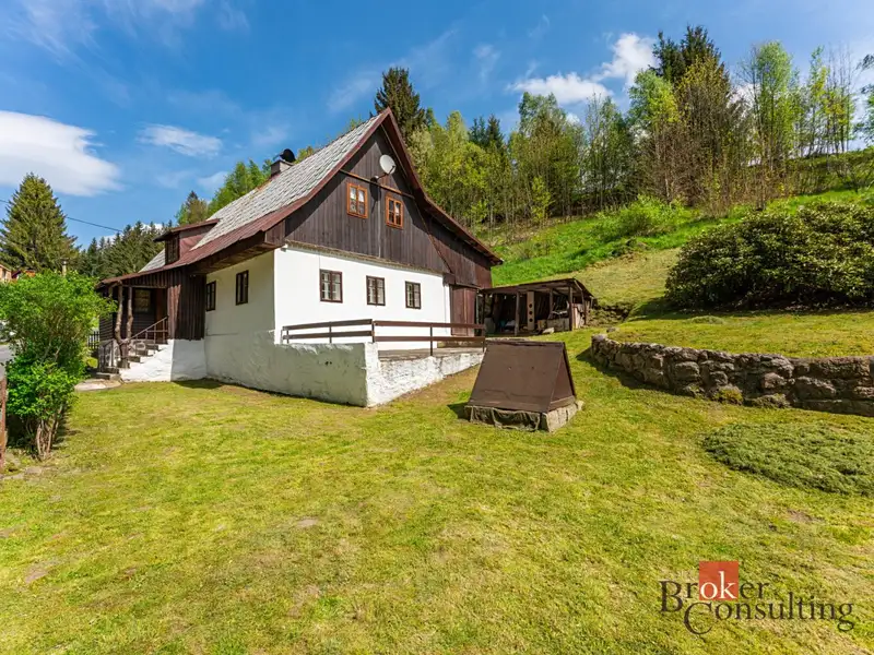 Prodej rodinného domu 214 m², pozemek 3028 m², Lučany nad Nisou – náhled fotky 2