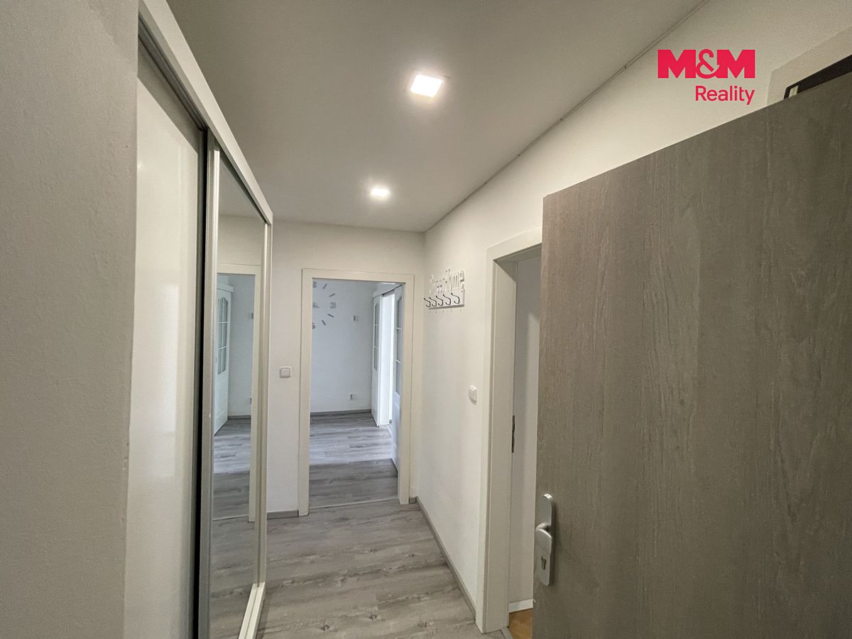 Pronájem bytu 2+1 52 m² – fotografie 2