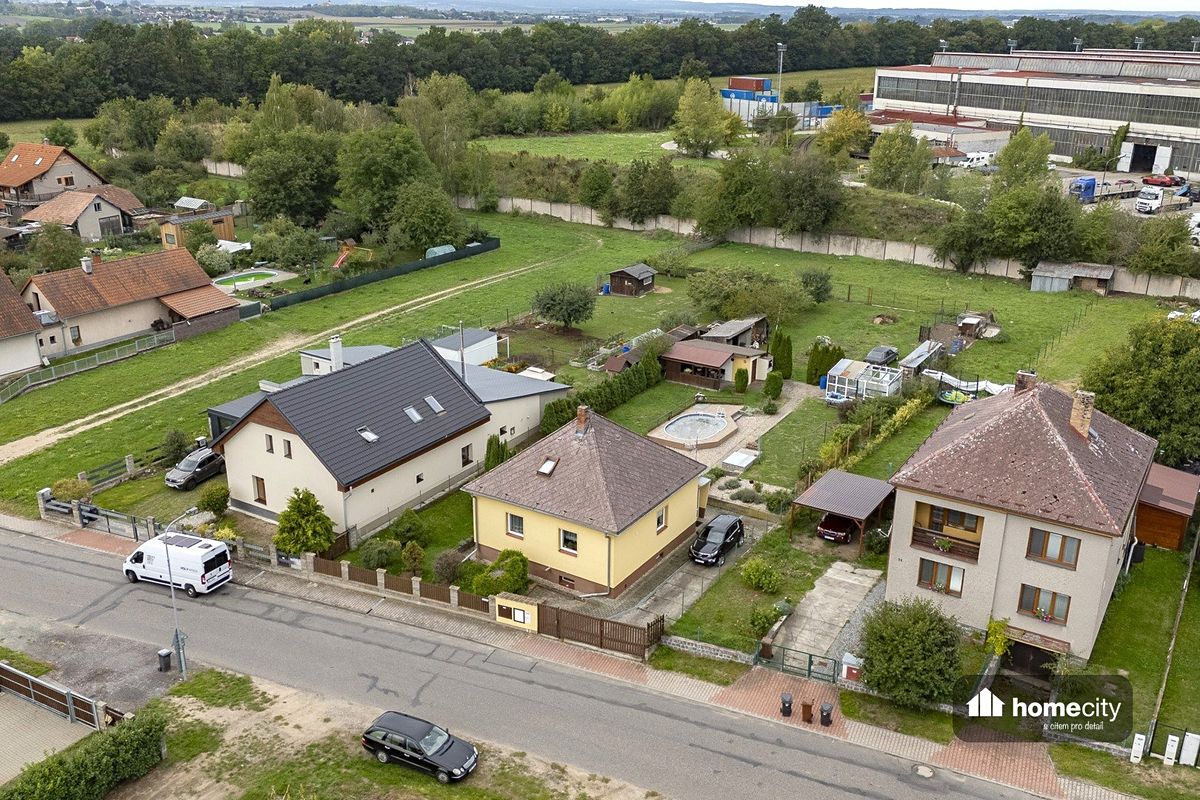 Prodej rodinného domu 152 m², pozemek 1264 m² – fotografie 2