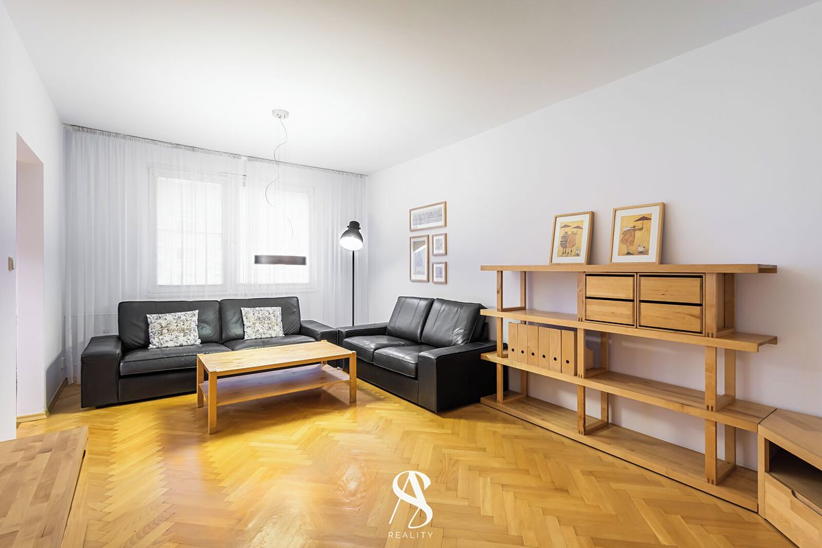 Pronájem bytu 3+1 74 m² – fotografie 2