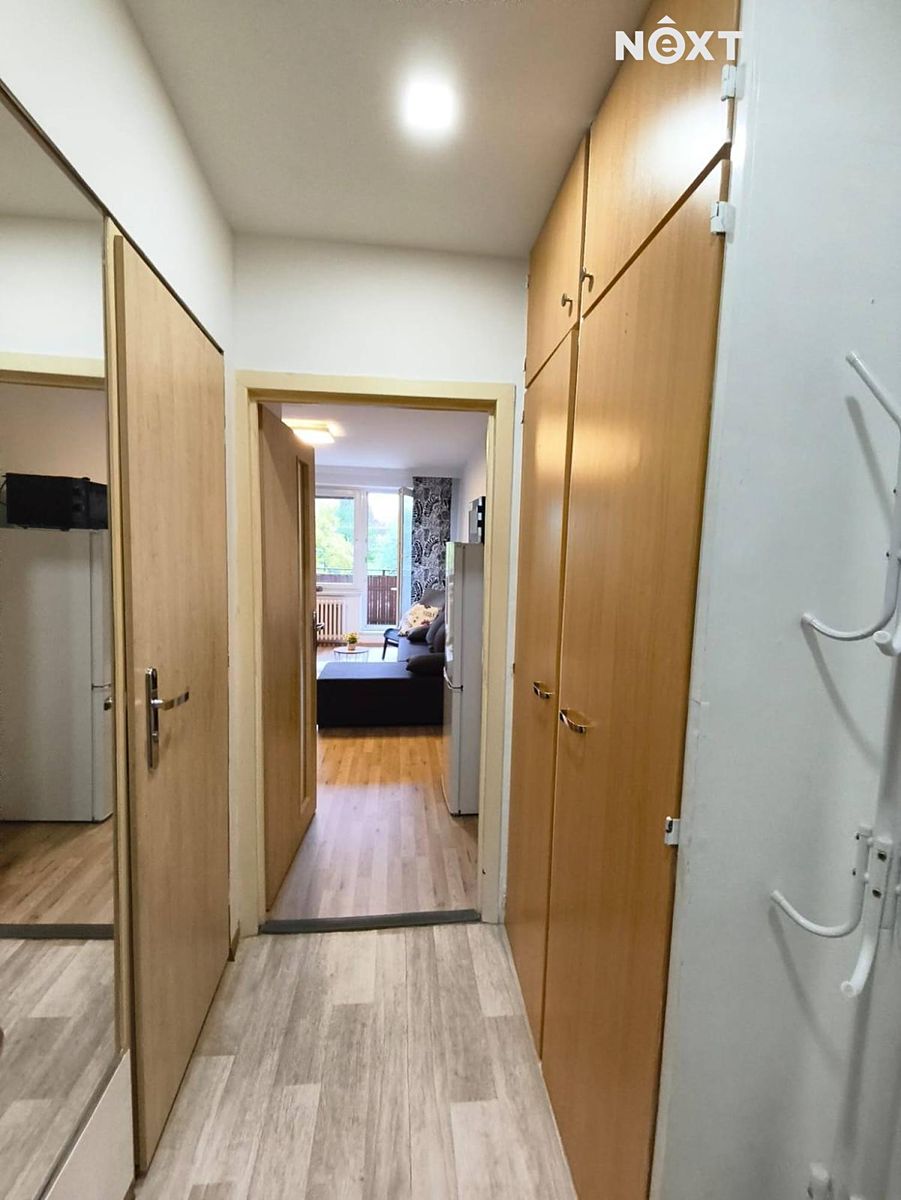 Pronájem bytu 1+kk 28 m² – fotografie 3