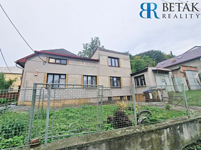 Prodej rodinného domu 200 m², pozemek 692 m²