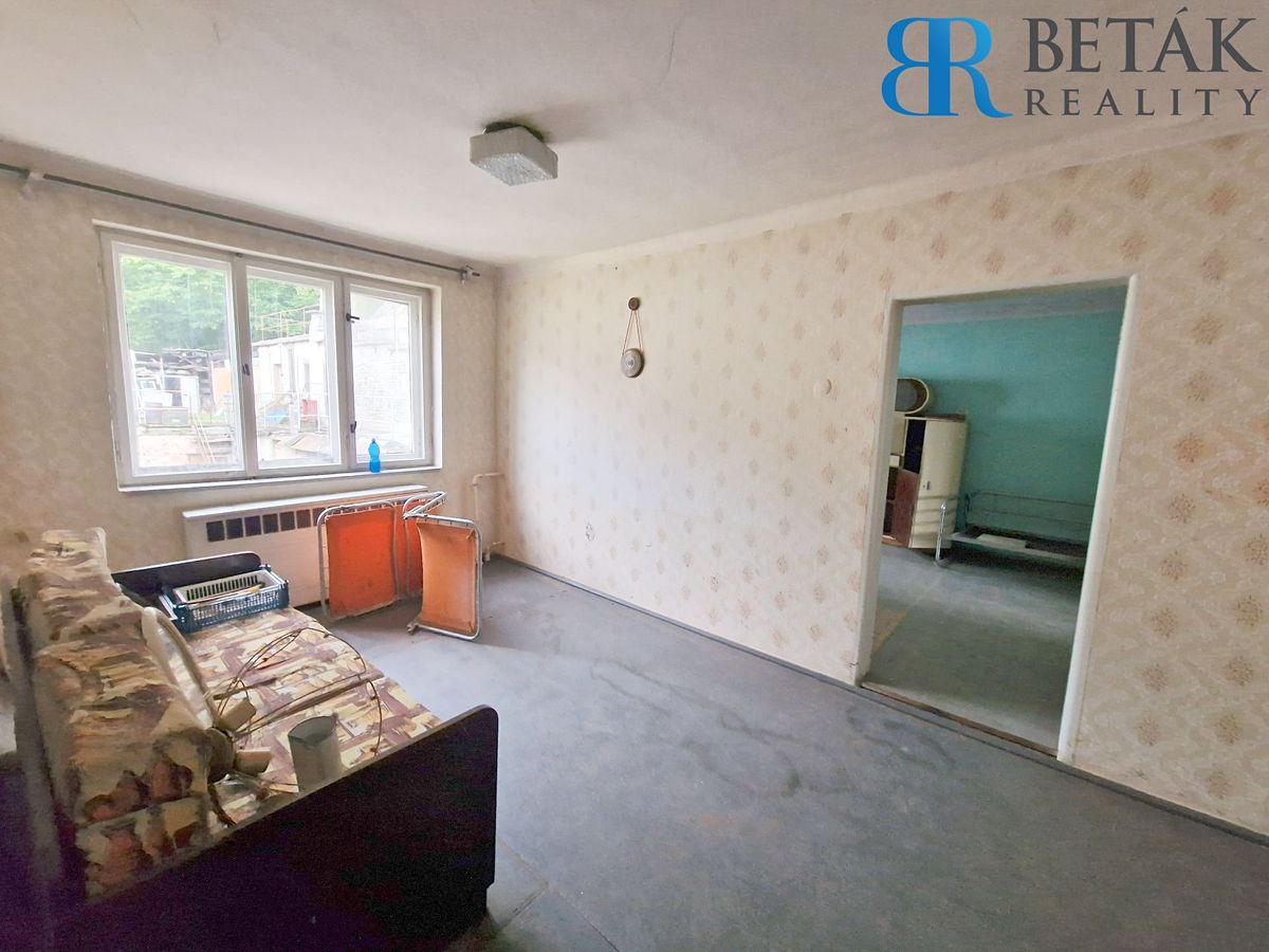 Prodej rodinného domu 200 m², pozemek 692 m² – fotografie 4