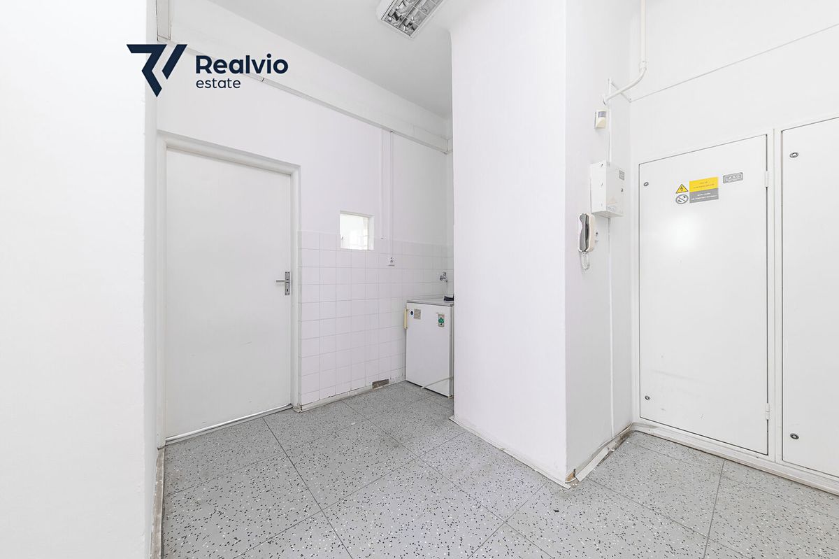 Pronájem obchodního prostoru 70 m² – fotografie 4