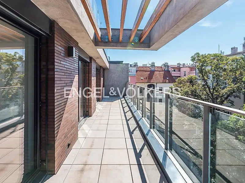 Prodej bytu 4+kk 106 m², Praha – náhled fotky 1