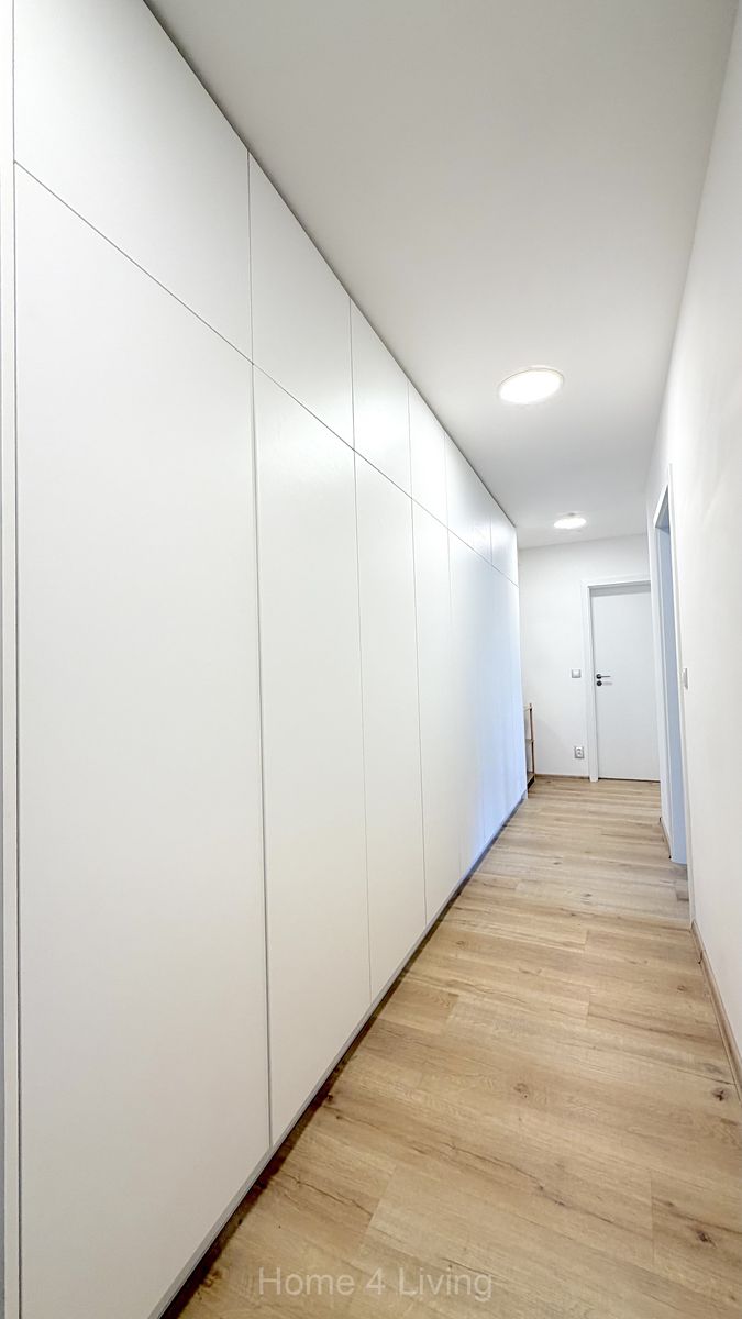 Pronájem bytu 3+kk 70 m² – fotografie 4