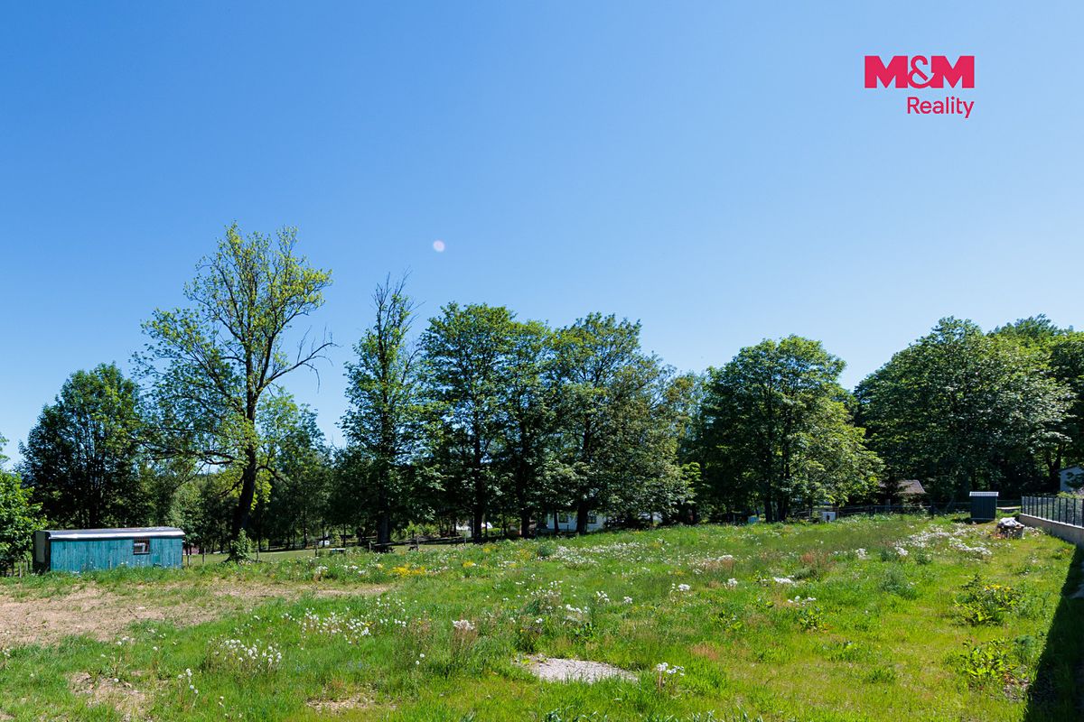 Prodej stavebního pozemku 885 m² – fotografie 2