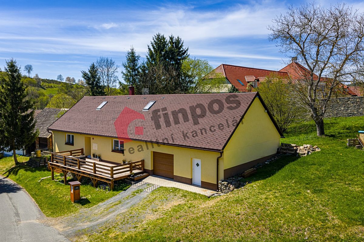 Prodej rodinného domu 192 m², pozemek 420 m², Zbraslavice – fotka 1 z 3
