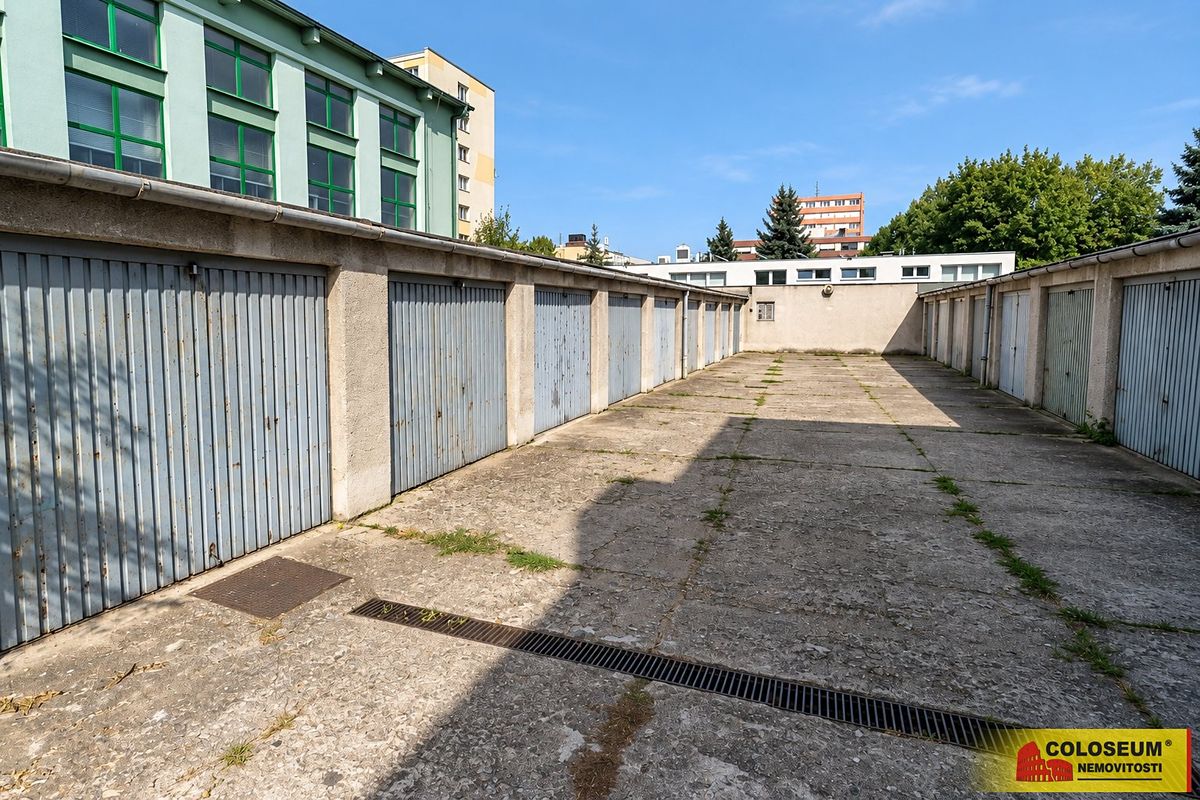 Prodej garáže 18 m² – fotografie 5