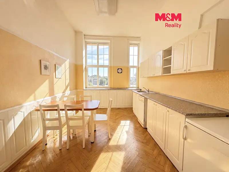 Pronájem kanceláře 244 m², Žamberk – náhled fotky 1