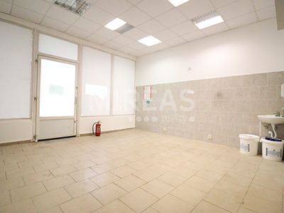 Pronájem obchodního prostoru 47 m²